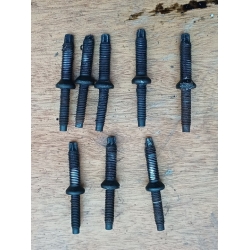 Шпилька Форсунки